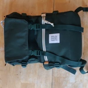 Topo Designs Rover Pack Canvas in Forest green